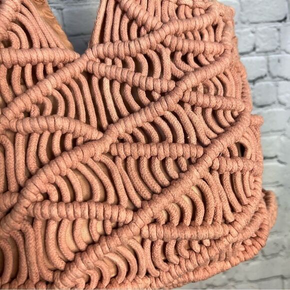 C & C California blush pink woven macrame tote bag - Picture 4 of 11